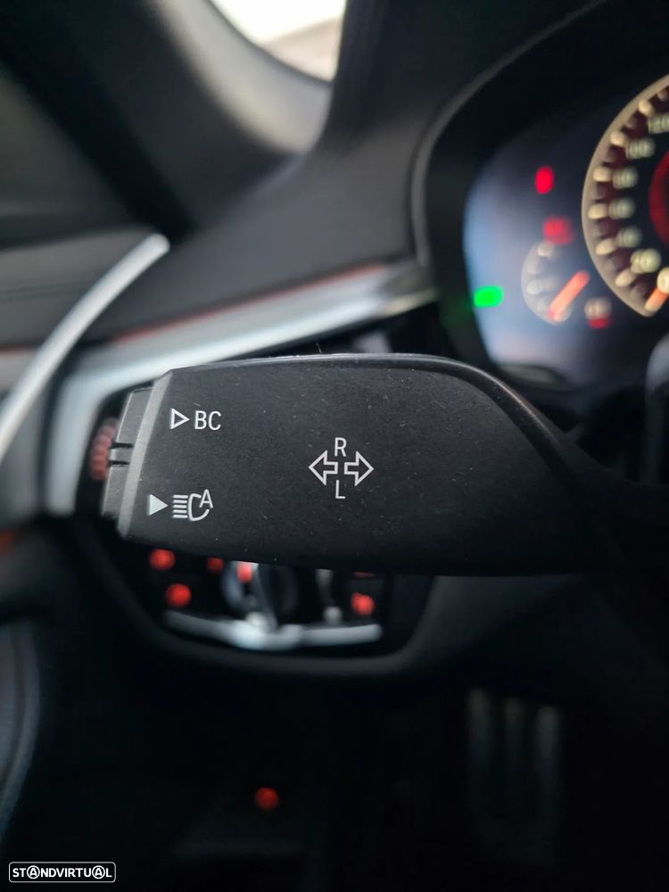 BMW 520 d Pack M Auto - 27