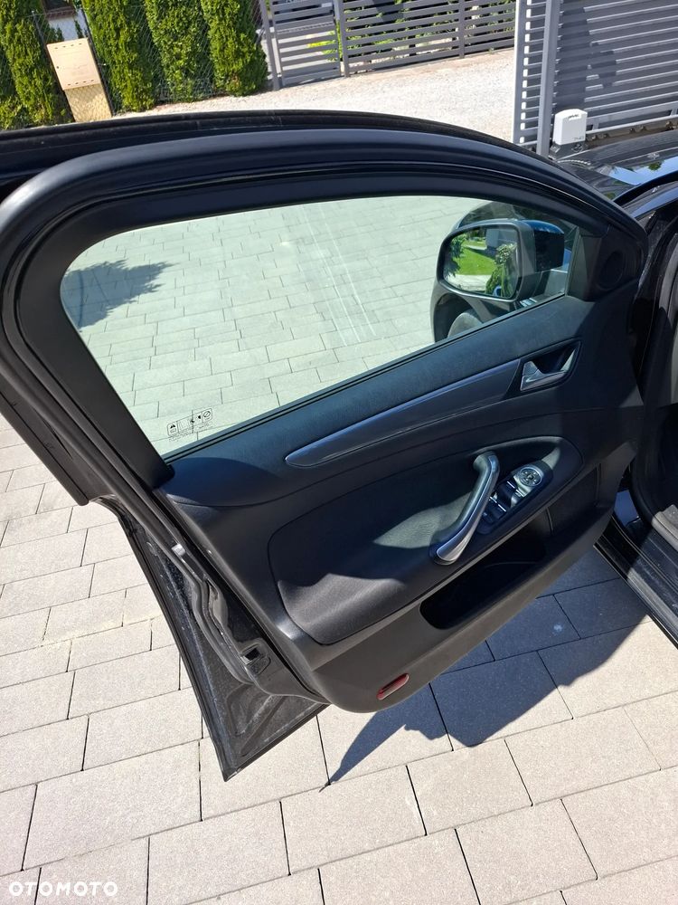 Ford Mondeo 2.0 TDCi Ambiente - 8