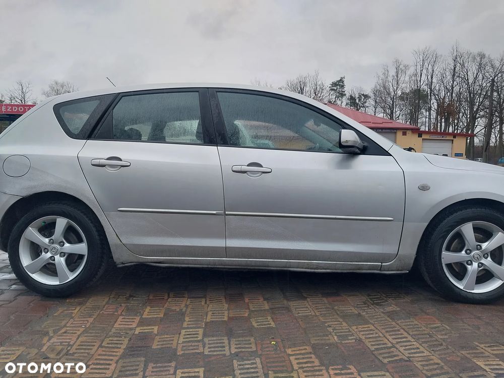 Mazda 3 I BK silnik 1.6 16v Z601 105KM skrzynia biegów manualna drzwi prawe lewe przód tył maska klapa zderzak błotnik BN9R szyba lampa pas próg podłużnica błotnik radio fotel kierownica multifunkcja panel belka oś CAŁY NA CZĘŚCI - 11