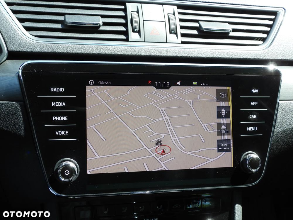 Skoda Superb 1.8 TSI Ambition DSG - 17