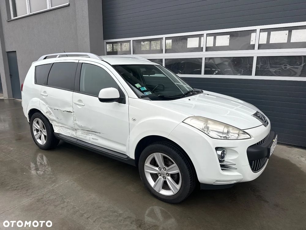 Peugeot 4007 2.2HDi Premium - 9