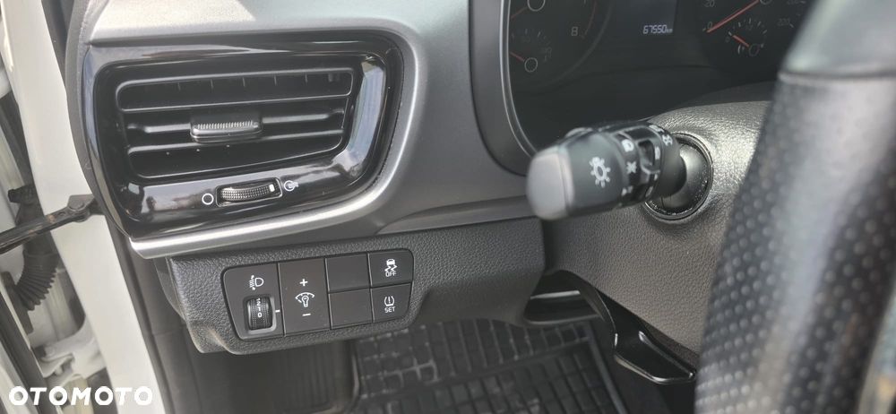 Kia Stonic 1.0 T-GDI L - 10