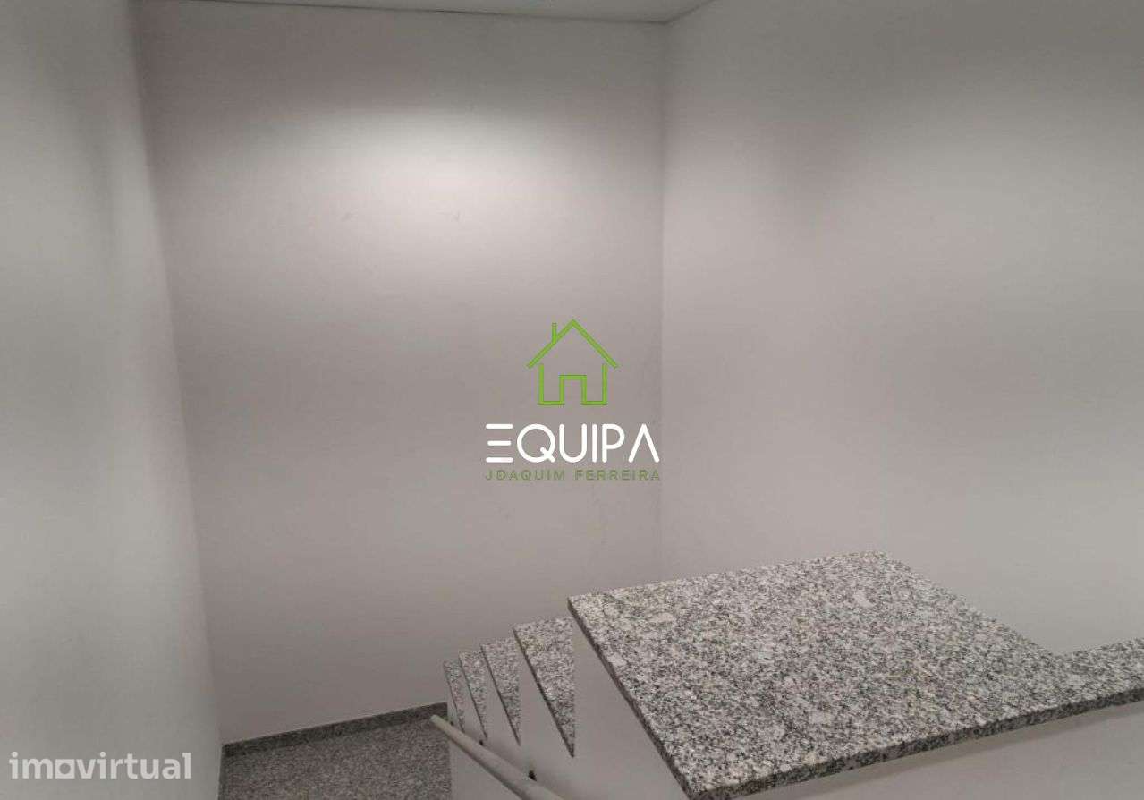Loja licenciada para comércio e serviços, no centro da cidade da Pó - Grande imagem: 4/10