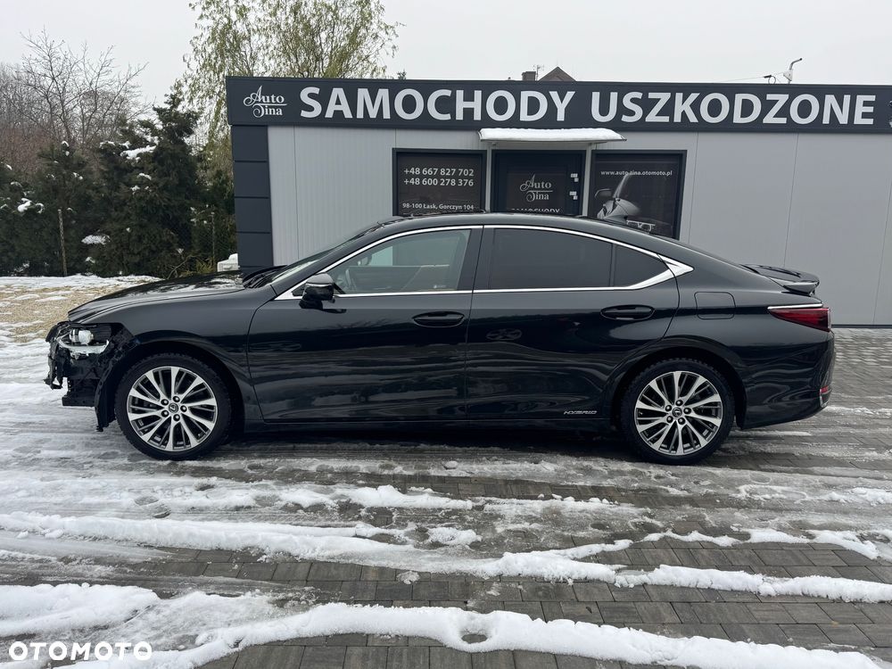 Lexus ES 300h Prestige - 4