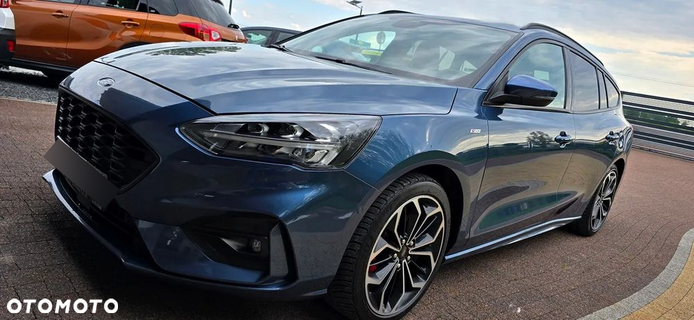 Ford Focus 1.5 EcoBoost ST-Line - 6