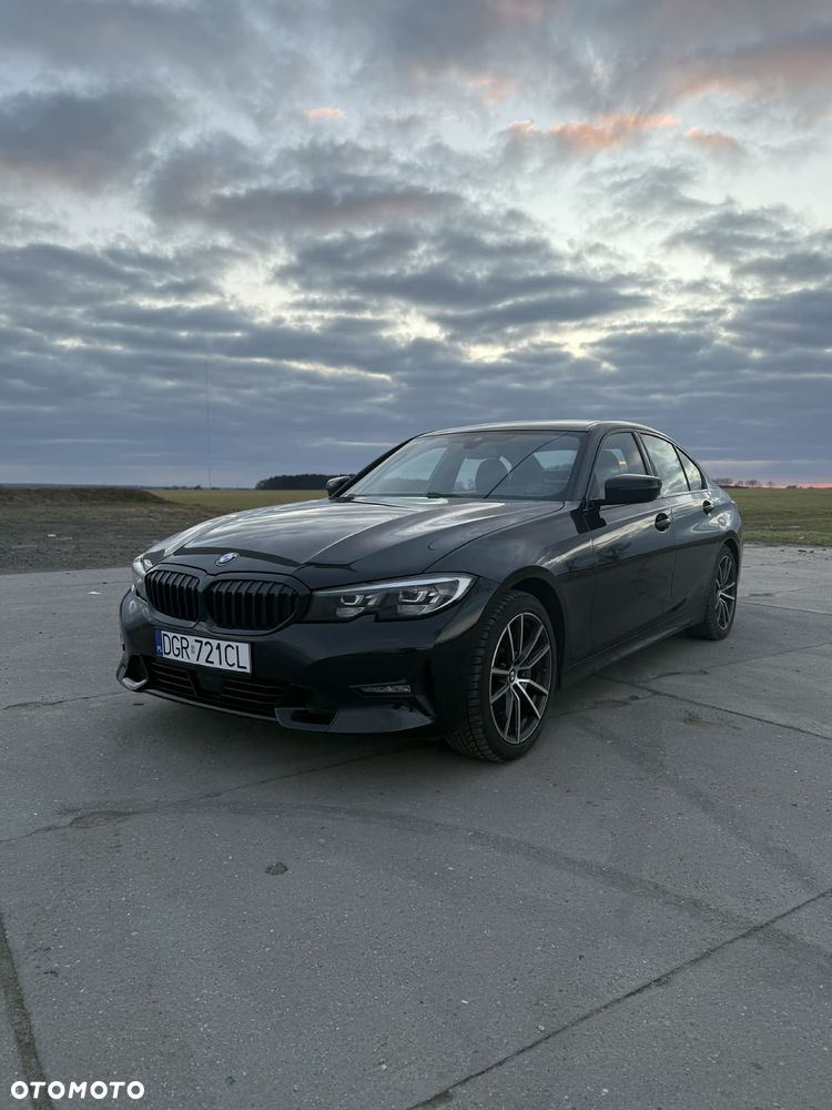 BMW Seria 3 330i - 1
