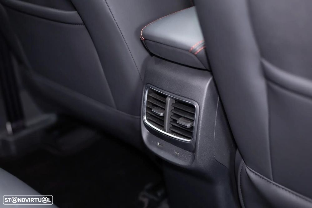 MG ZS EV 72.6 kWh Luxury OBC 11 kW - 21
