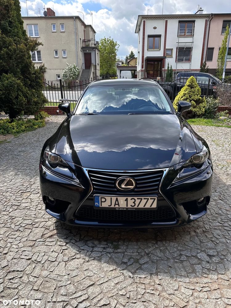 Lexus IS 200t Elegance - 2