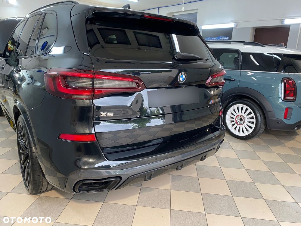 BMW X5 M M50i - 29