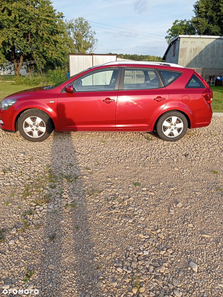 Kia Ceed 1.4 CVVT Attract - 1