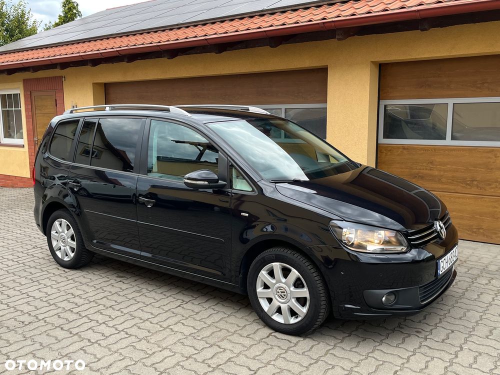 Volkswagen Touran - 1