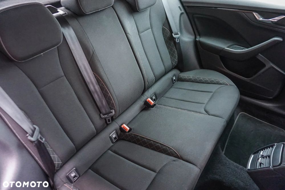Skoda Kamiq 1.0 TSI Ambition - 32