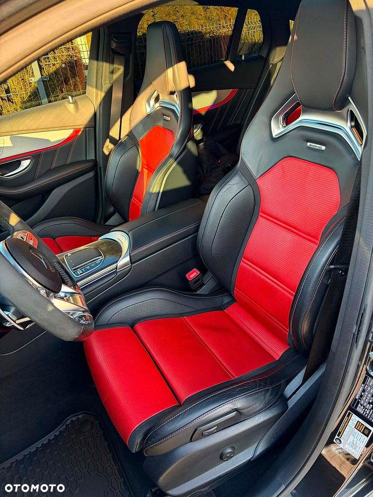 Mercedes-Benz GLC AMG 63 S 4Matic+ AMG Speedshift MCT 9G - 23