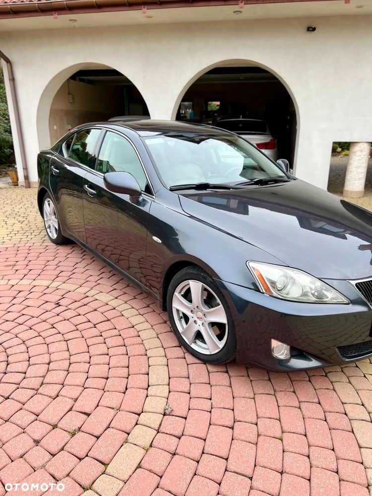 Lexus IS 220 D Prestige - 6