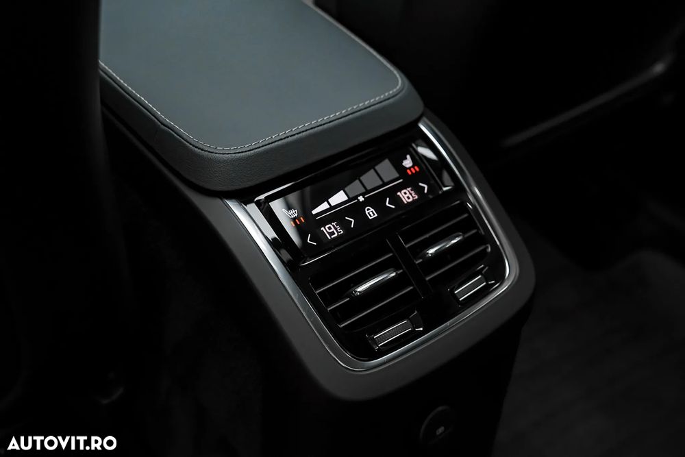 Volvo XC 90 T8 AWD Recharge Geartronic Inscription - 40