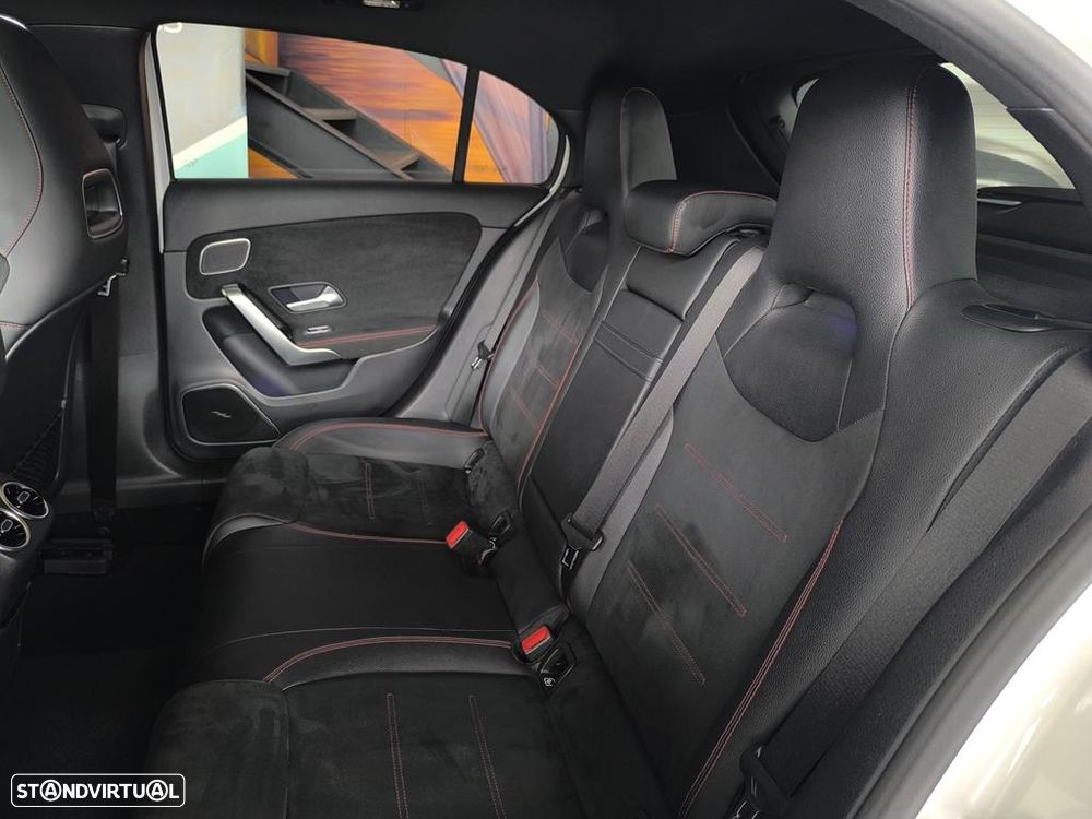 Mercedes-Benz A 180 d AMG Line Aut. - 42