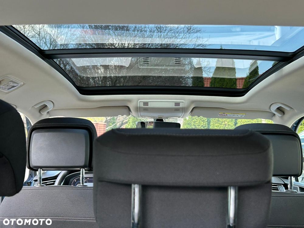 Volkswagen Passat - 13