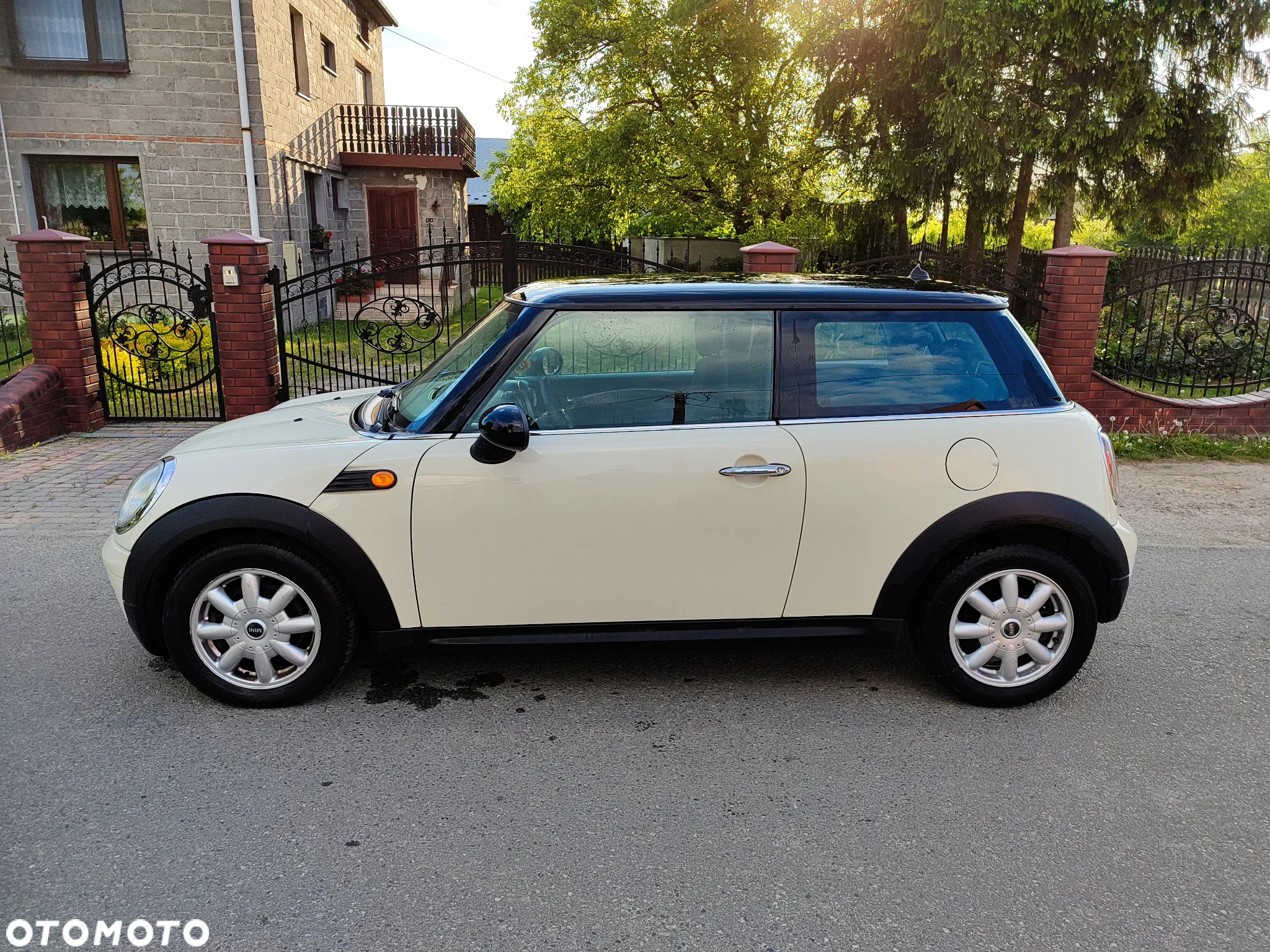 MINI ONE Standard - 5