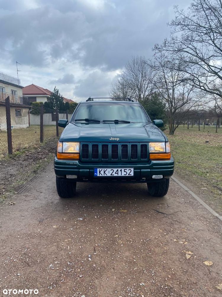 Jeep Grand Cherokee - 15