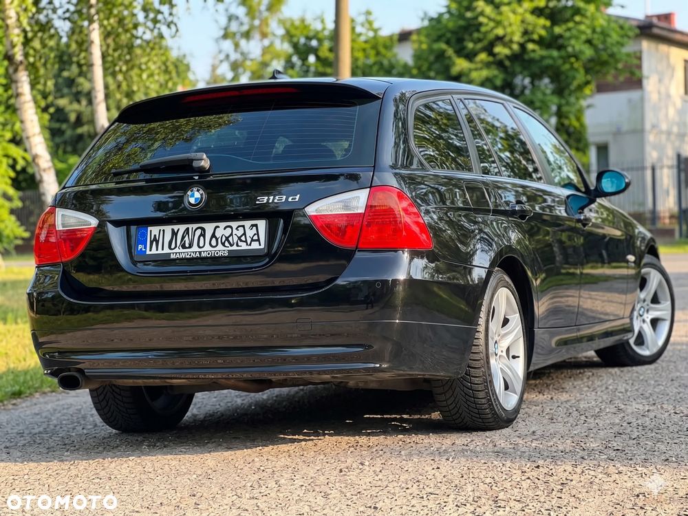 BMW Seria 3 318d DPF Edition Sport - 14