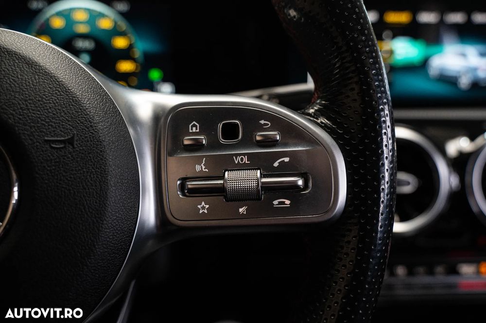 Mercedes-Benz A 180 d Sedan 7G-DCT AMG Line - 21