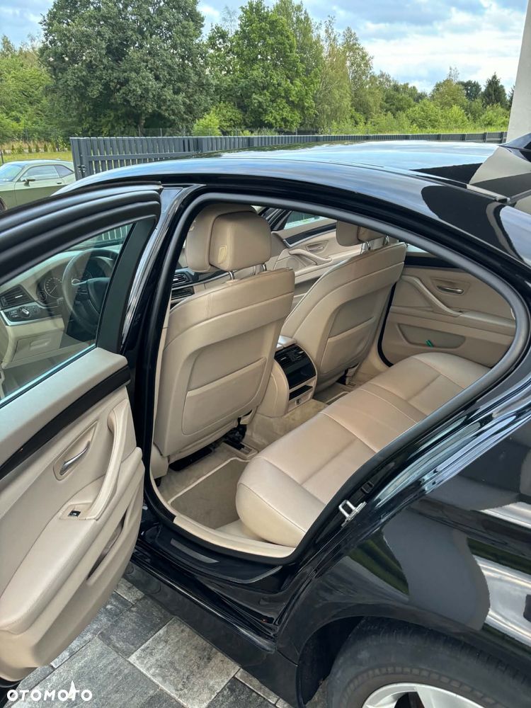 BMW Seria 5 520d - 13