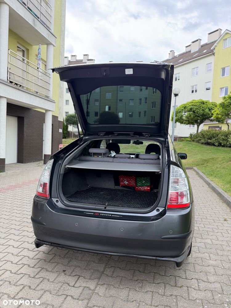 Toyota Prius 1.5 VVT-i Prestige - 12