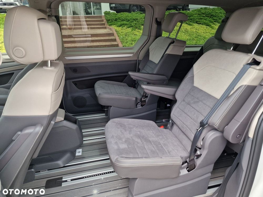 Volkswagen Multivan - 17