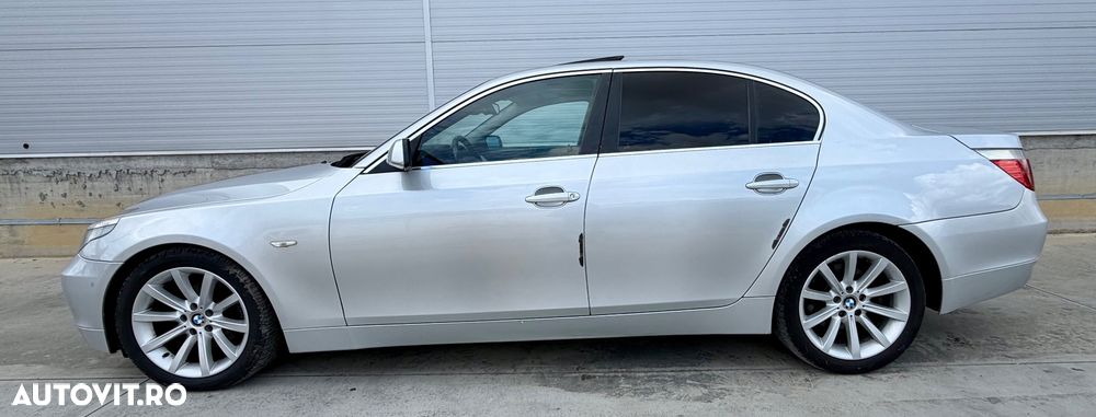 BMW Seria 5 520d Aut. - 23