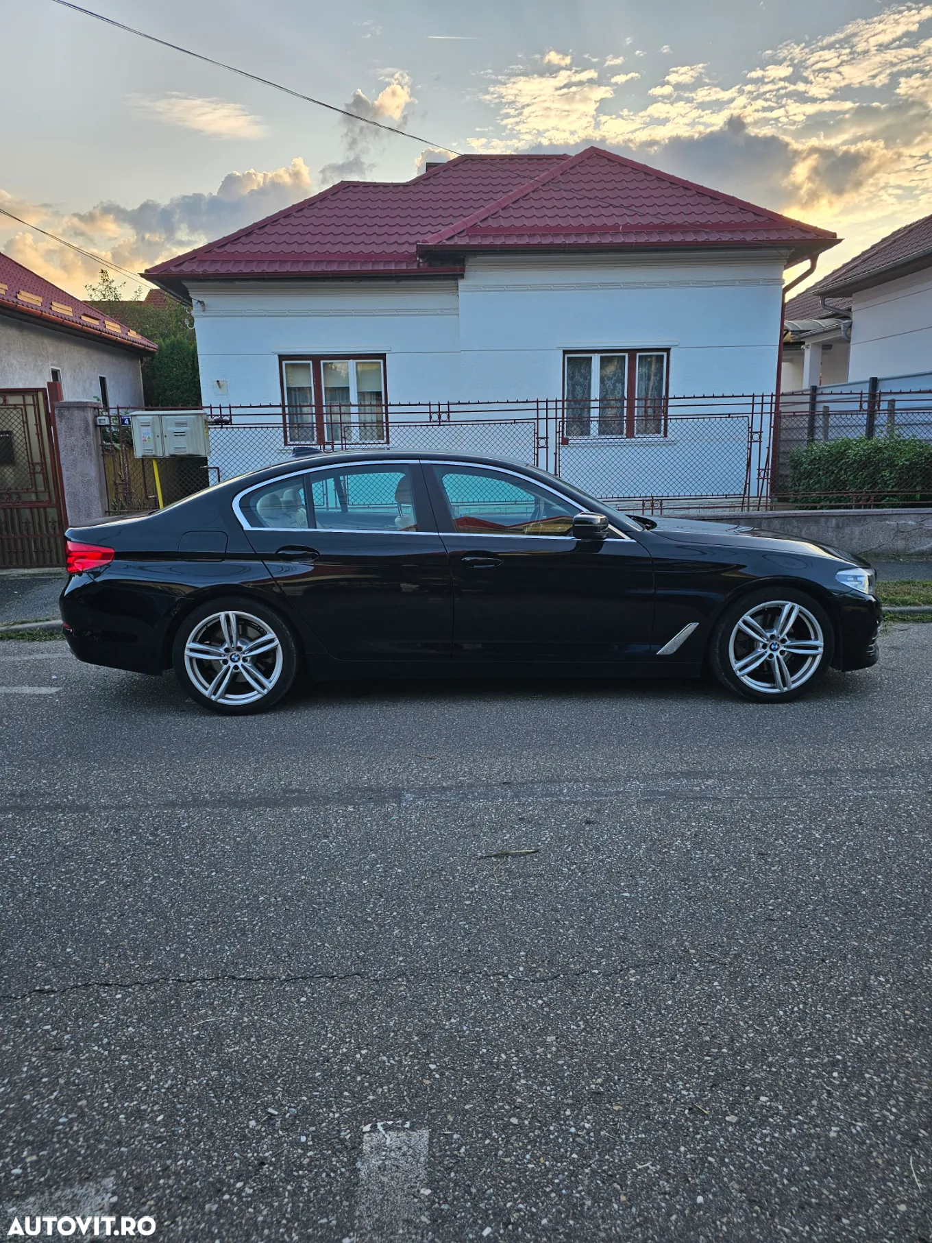 BMW Seria 5 520d Efficient Dynamics Edition Aut. Luxury Line - 2