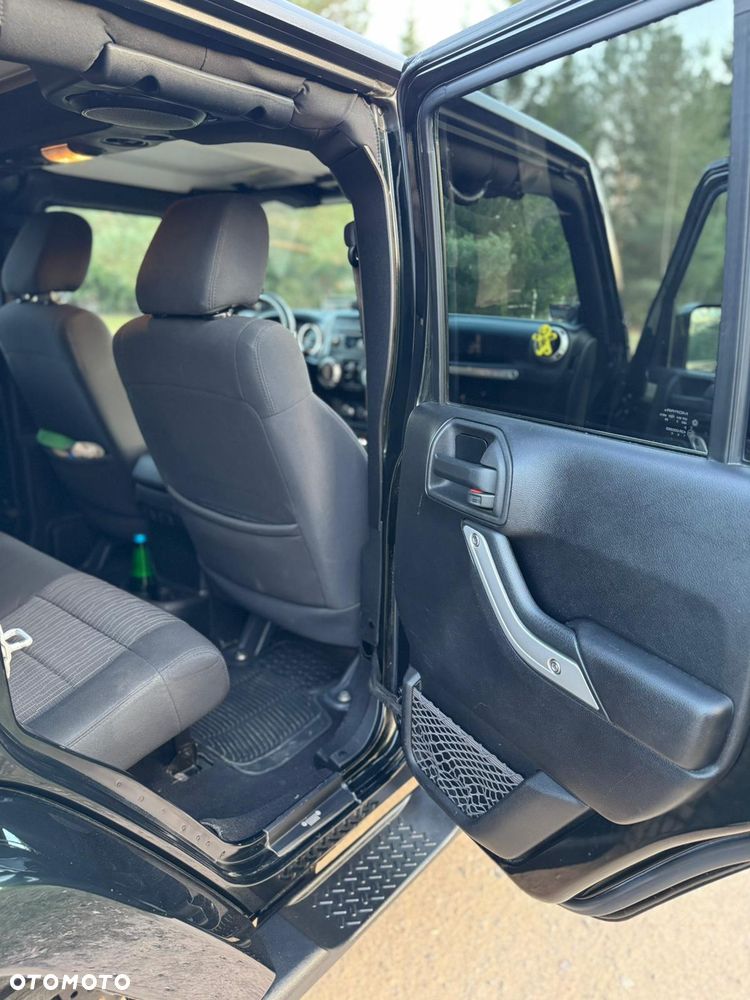 Jeep Wrangler 3.6 Unlim Sahara - 11