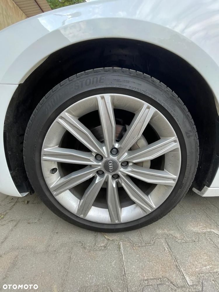 Audi A6 Avant 2.0 TDI quattro S tronic - 12