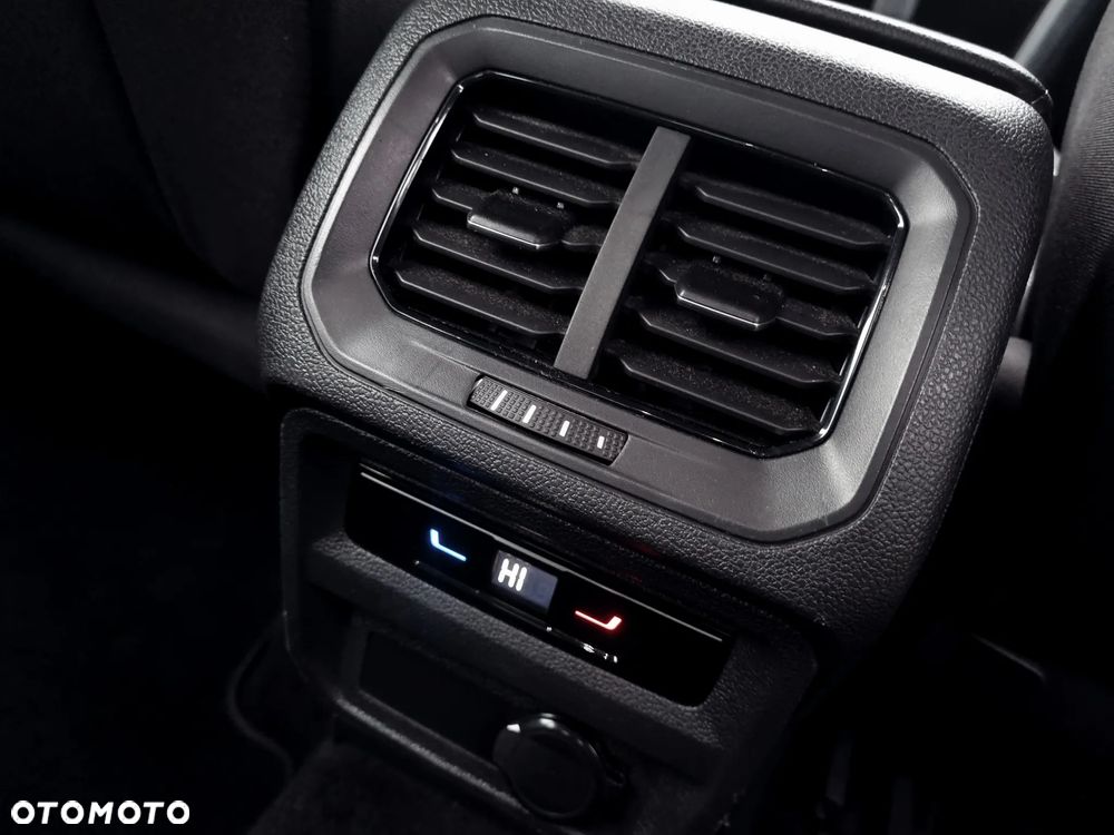 Volkswagen Tiguan 2.0 TDI SCR DSG Life - 31
