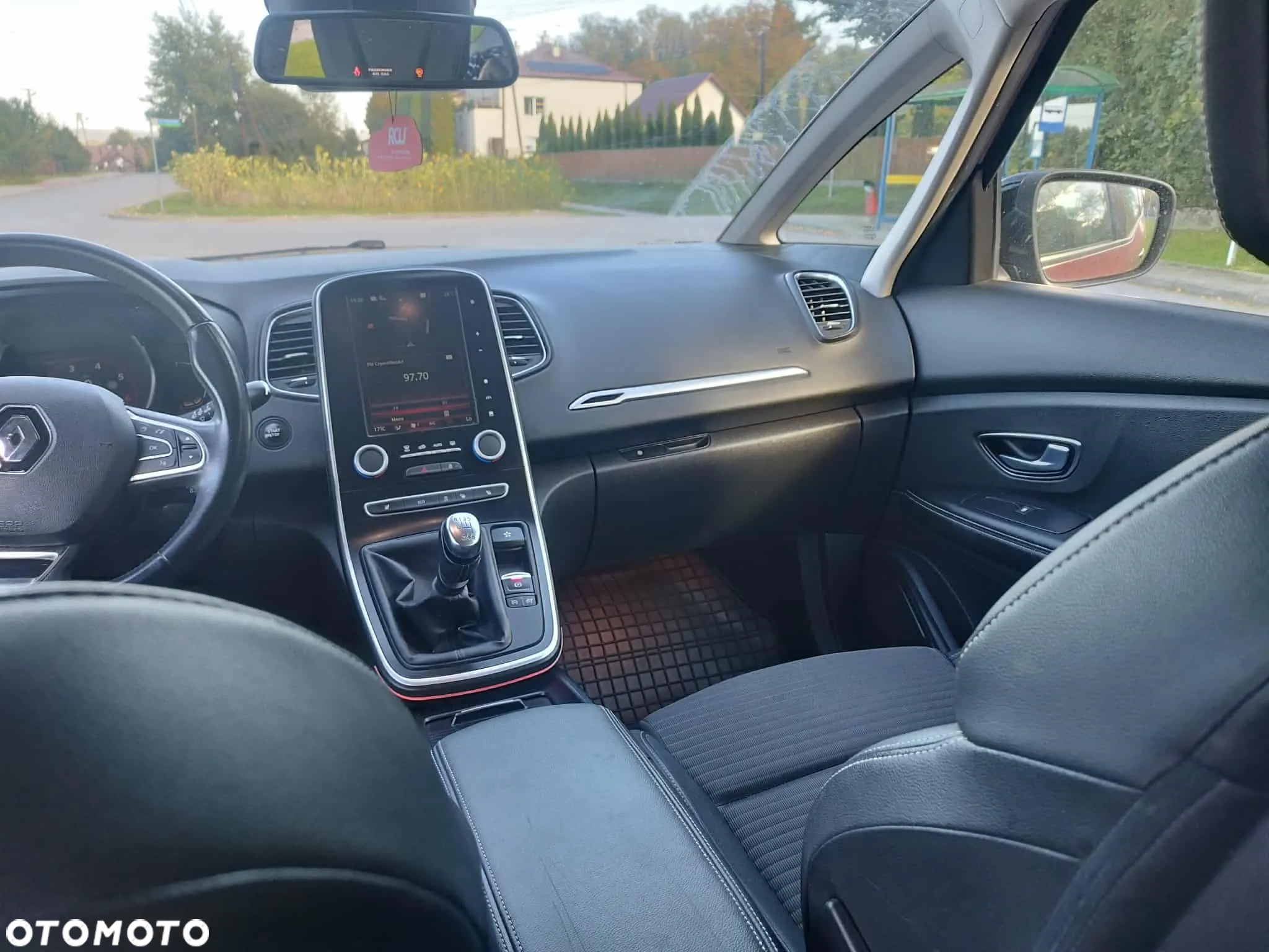 Renault Grand Scenic TCe 140 GPF BUSINESS EDITION - 7