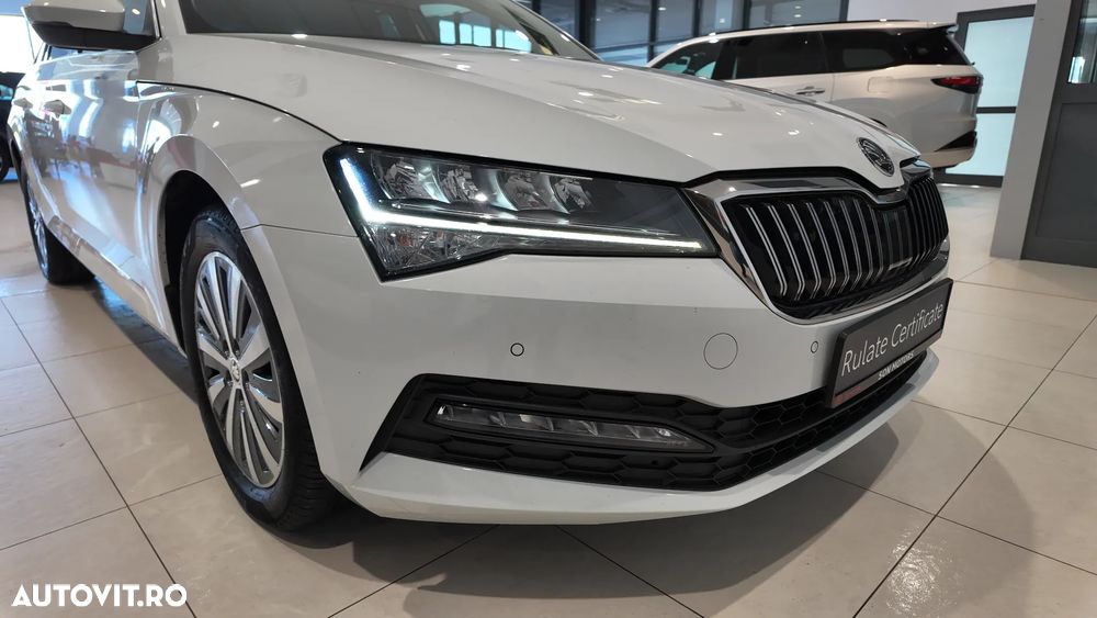 Skoda Superb 2.0 TDI DSG Ambition - 10
