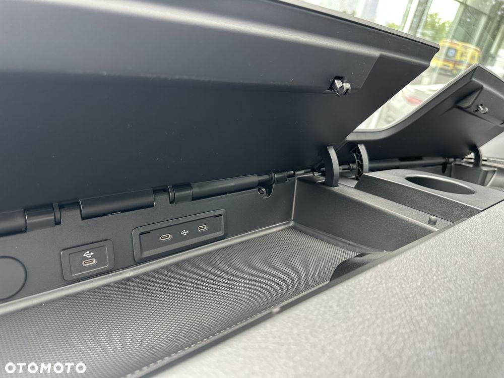 Mercedes-Benz Sprinter - 17