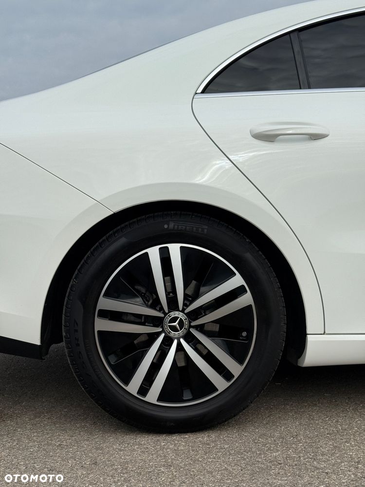 Mercedes-Benz CLA 180 Progressive 7G-DCT - 22
