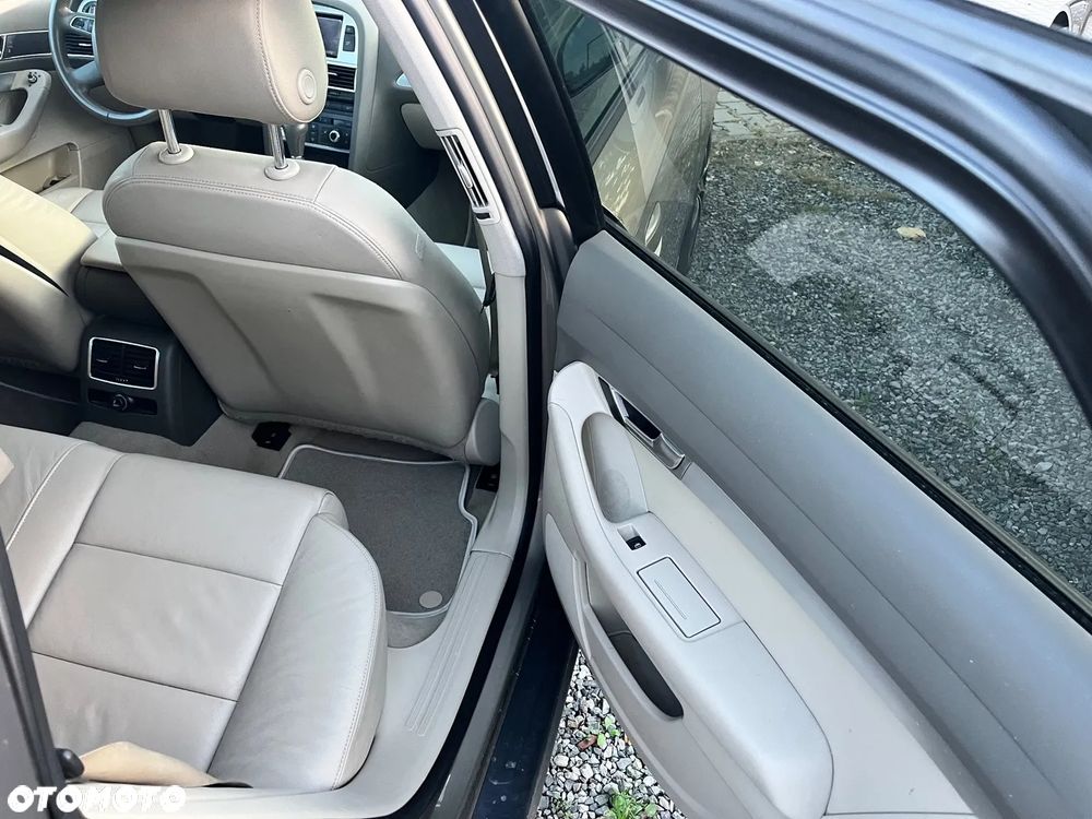 Audi A6 Avant - 14
