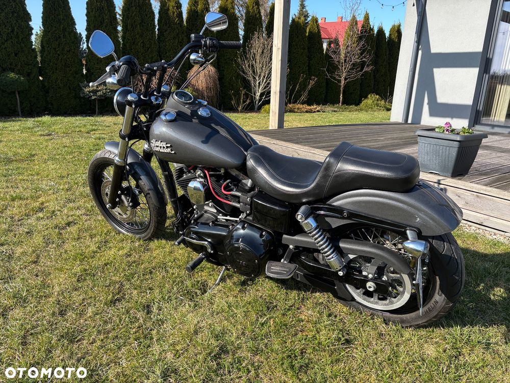 Harley-Davidson Dyna Street Bob - 13