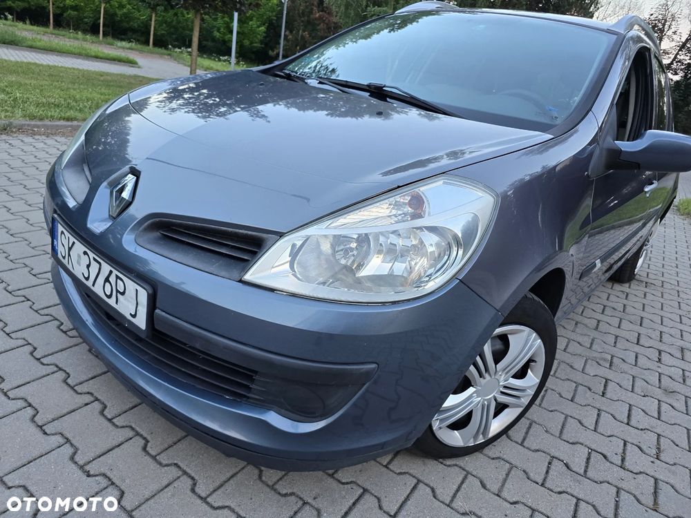 Renault Clio 1.2 16V All Inclusive - 1