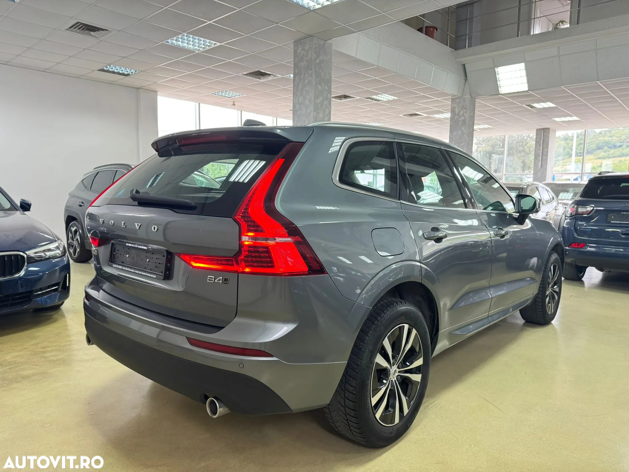 Volvo XC 60 B4 D AWD Geartronic Momentum Pro - 7