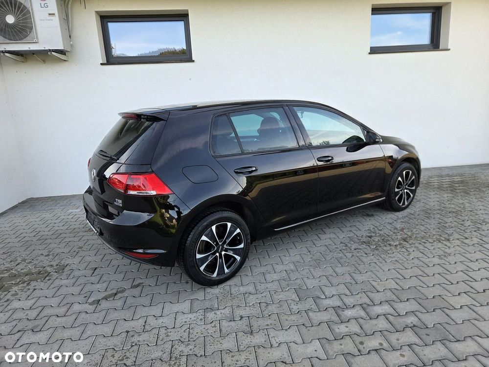 Volkswagen Golf - 16