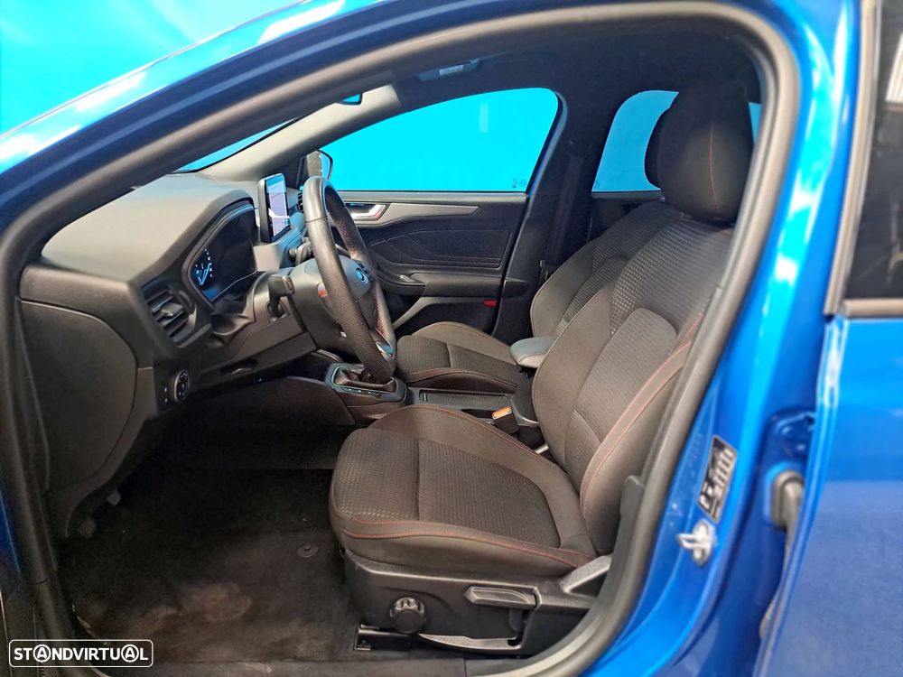Ford Focus 1.0 EcoBoost MHEV ST-Line - 18