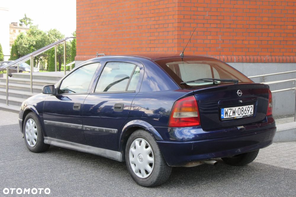 Opel Astra - 3