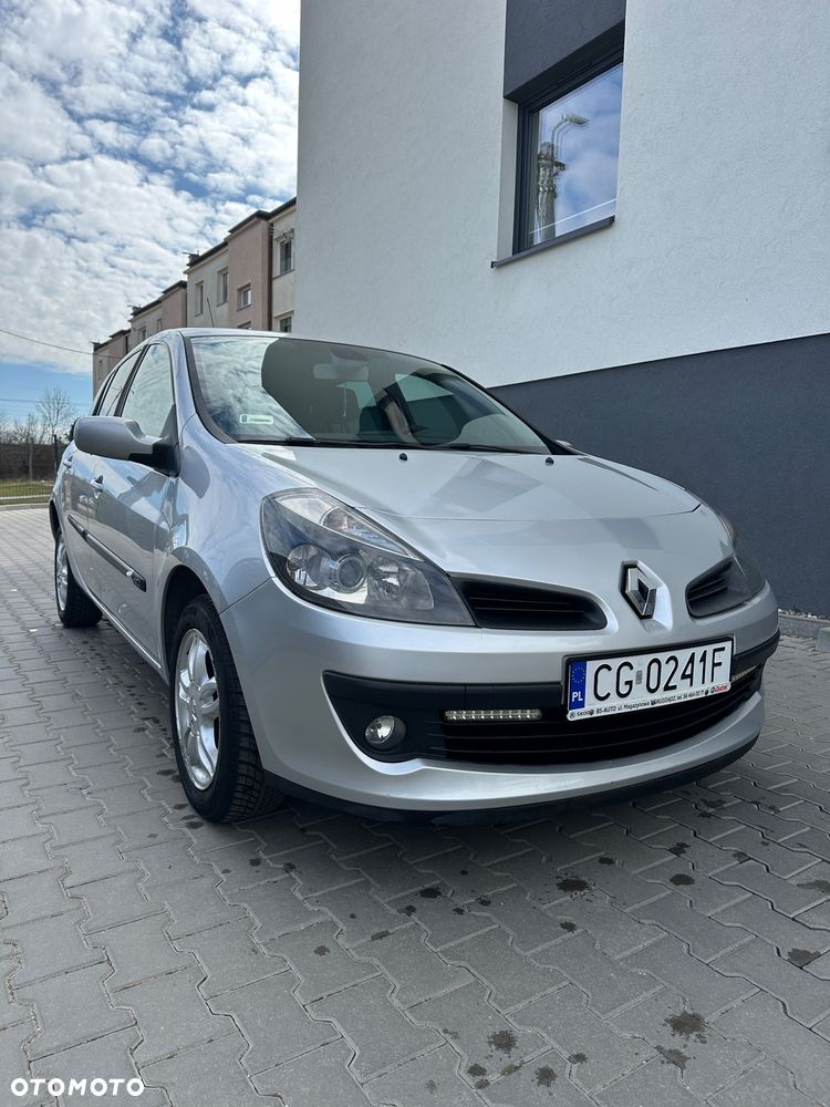 Renault Clio 1.5 dCi Extreme - 16
