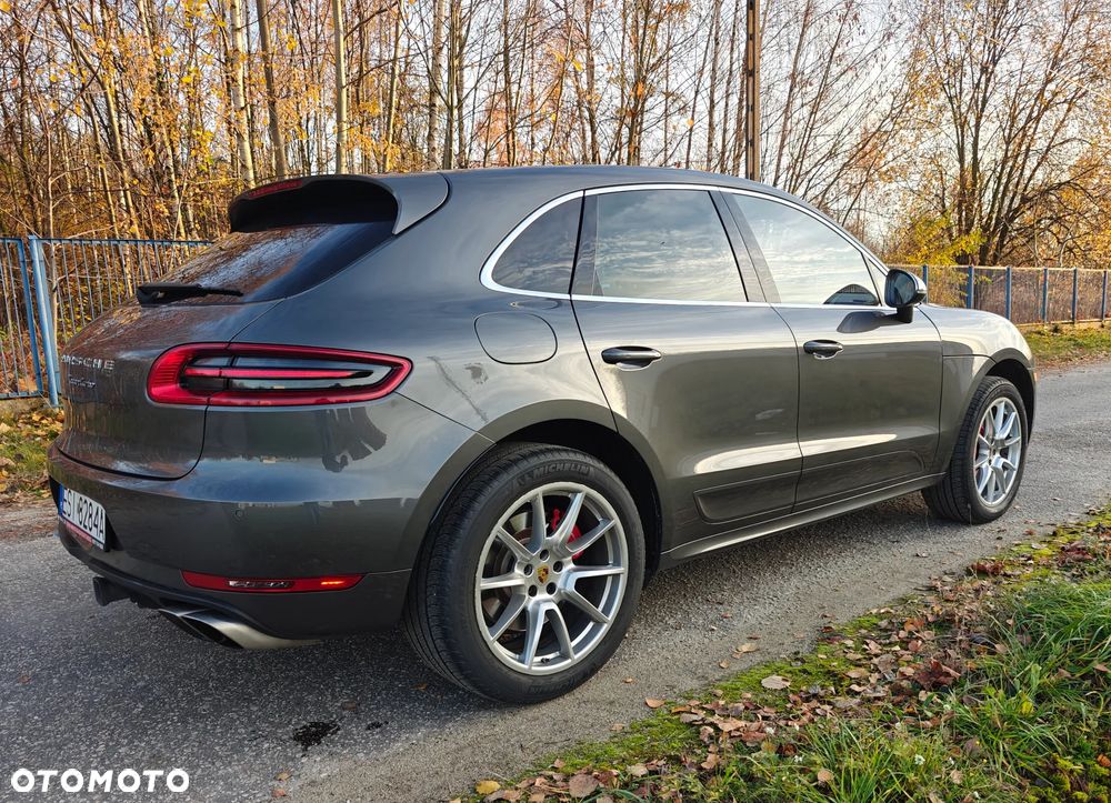 Porsche Macan Turbo - 12