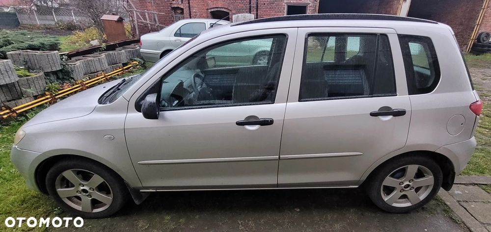 Mazda 2 - 3