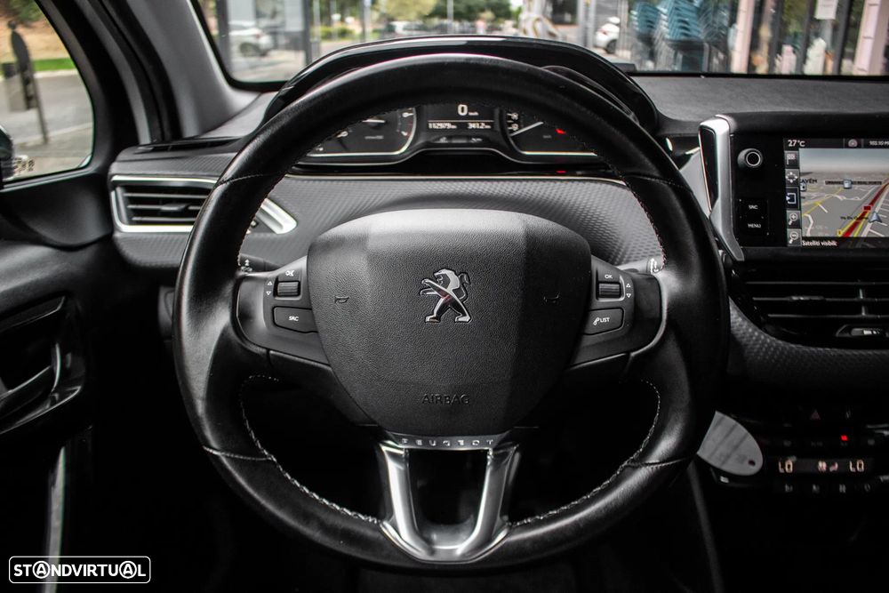 Peugeot 208 PureTech 82 Start & Stop Allure - 13