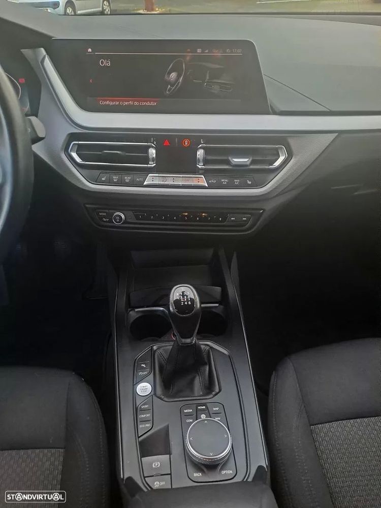 BMW 116 i Advantage — fotografia 18