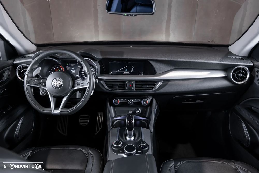 Alfa Romeo Stelvio 2.2 D Veloce Q4 AT8 - 10